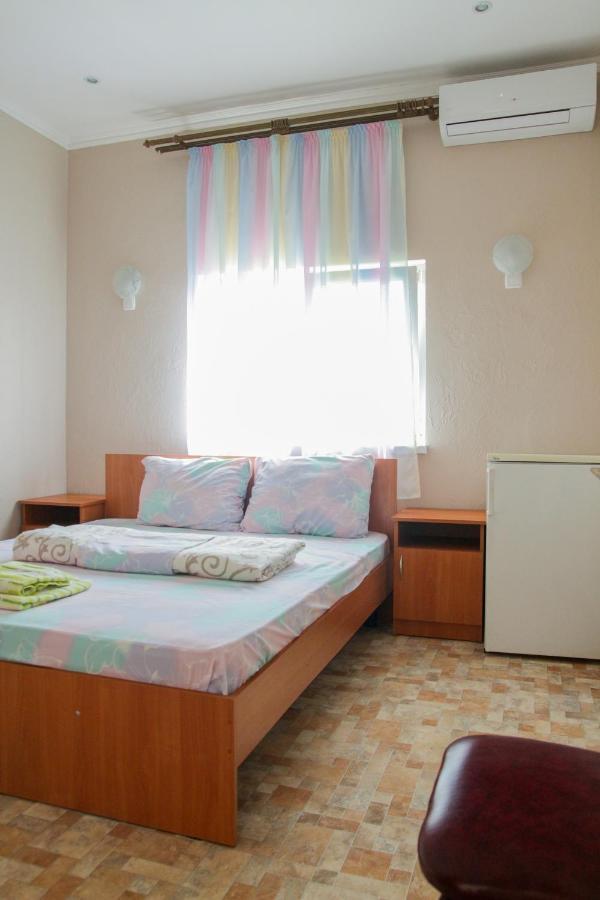 Hotel Kings Затока Экстерьер фото